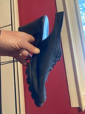 Black Lace-Up Heeled Oxford Boot